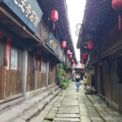 春联送进村 蔗农乐开怀